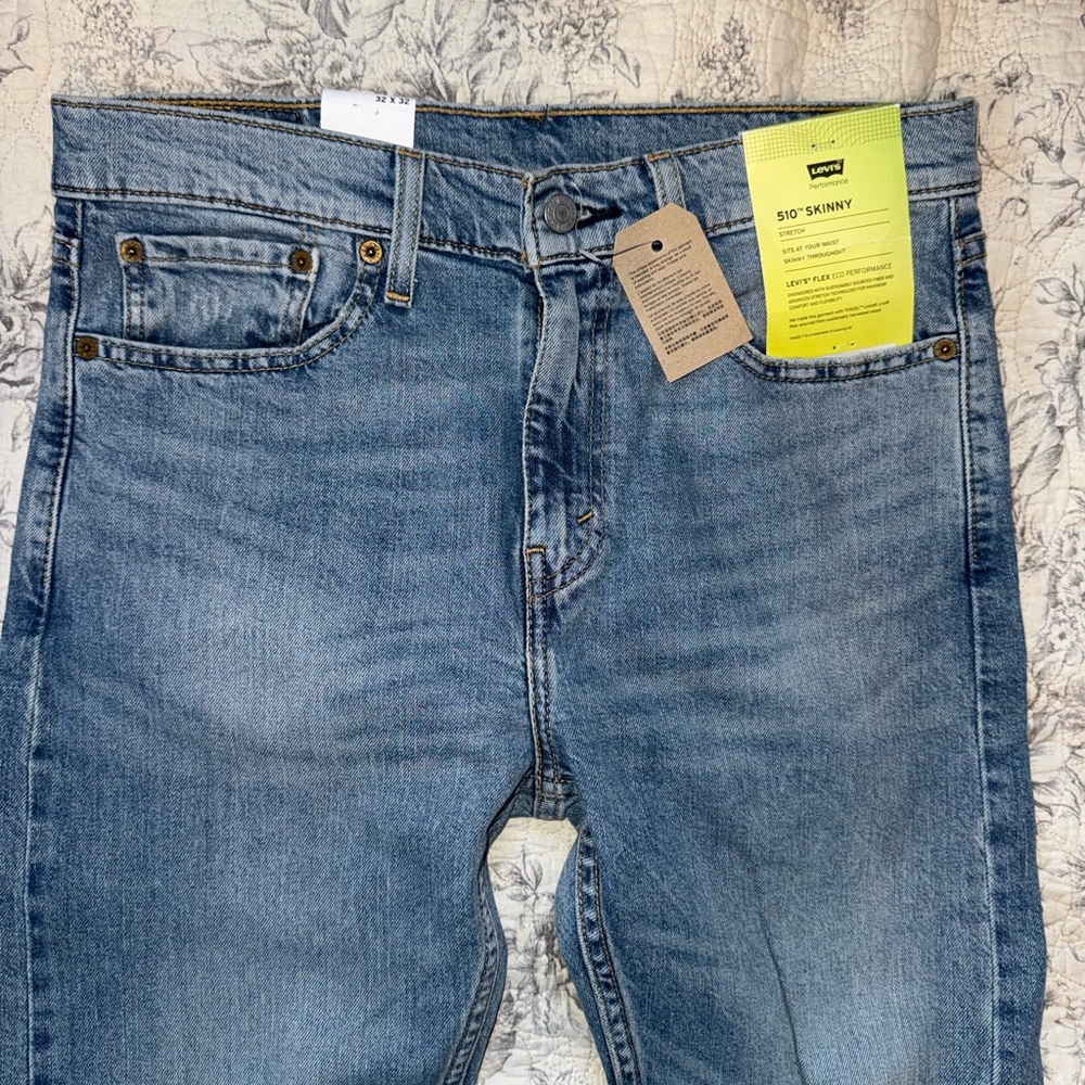 Levi's Men's Light Blue Skinny Jeans - Picture 2 of 9